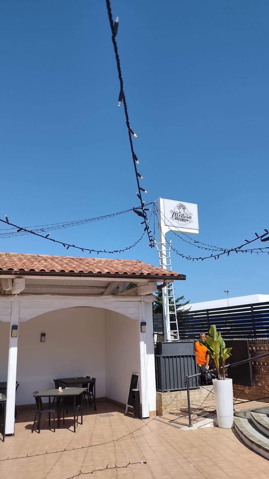 Lavoro di luminarie estive realizzato — installazione n. 3